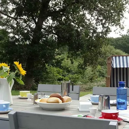 בית נופש Feriendorf Sudstrand Haus 12 *